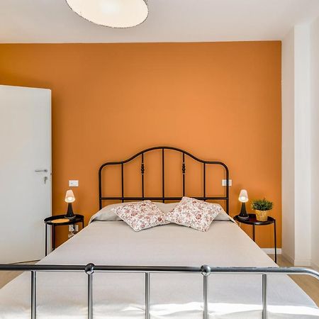 Family & Friends Rooms With Shared Bathroom Padova Exterior photo