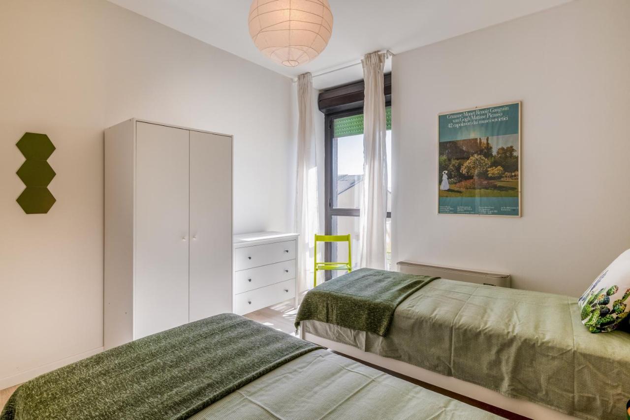Family & Friends Rooms With Shared Bathroom Padova Exterior photo